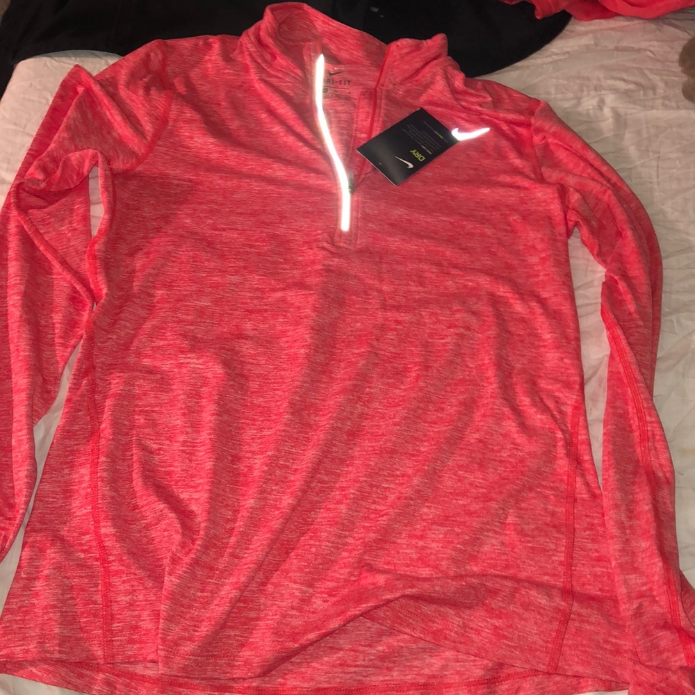 NWT Nike running long sleeve shirt with mid zipper